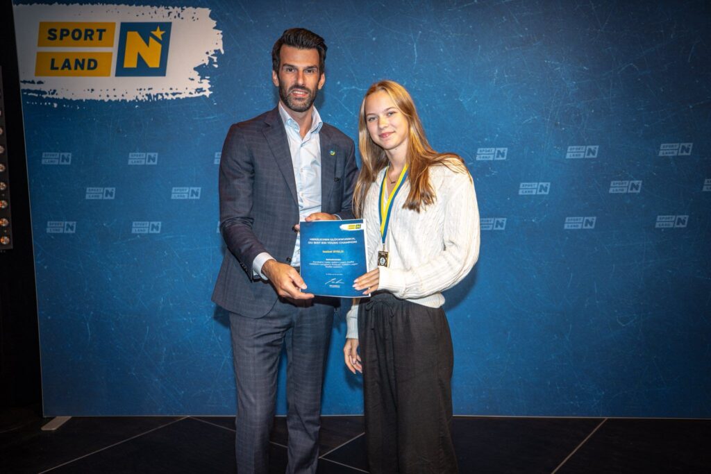 Ehrung bei NÖ Young Champions 2024 in Oberwaltersdorf, Schwimmen, Isabel Syslo am 16.6.2025, FC NÖLVS