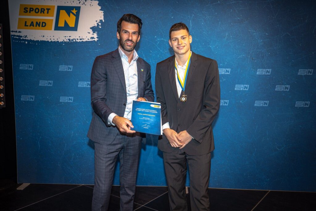 Ehrung bei NÖ Young Champions 2024 in Oberwaltersdorf, Schwimmen, Tobias Kerschbaumer am 16.6.2025, FC NÖLVS