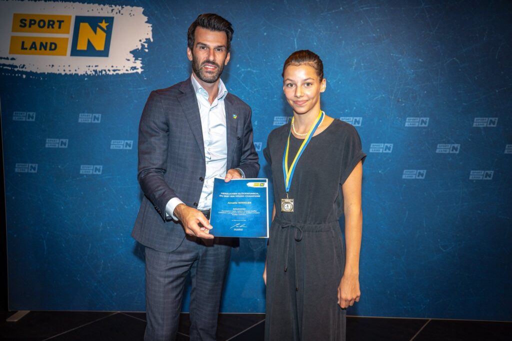 Ehrung bei NÖ Young Champions 2024 in Oberwaltersdorf, Schwimmen, Amelie Winkler am 16.6.2025, FC NÖLVS