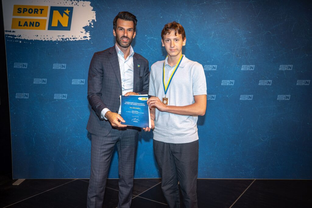 Ehrung bei NÖ Young Champions 2024 in Oberwaltersdorf, Schwimmen, Tim Neuwirth am 16.6.2025, FC NÖLVS
