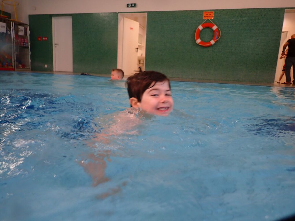Schwimmkursabschluss der NÖ Schwimm Kids vom Hallenbad Matzen, Kurs 1-2, vom 16.6.2025, FC NÖLVS