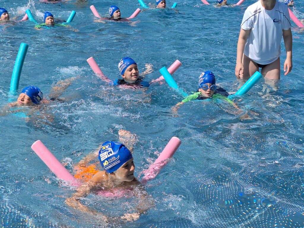Schwimmkursabschluss der NÖ Schwimm Kids im Freibad Melk-4, 3.7.2025, FC NÖLVS