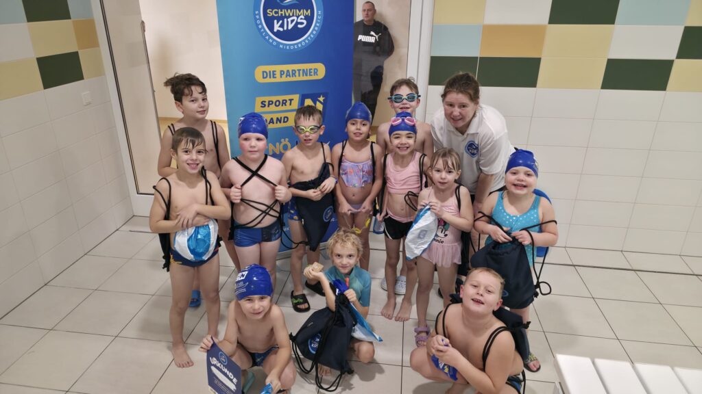 Schwimmkursabschluss der NÖ Schwimm Kids im Hallenbad Traiskirchen