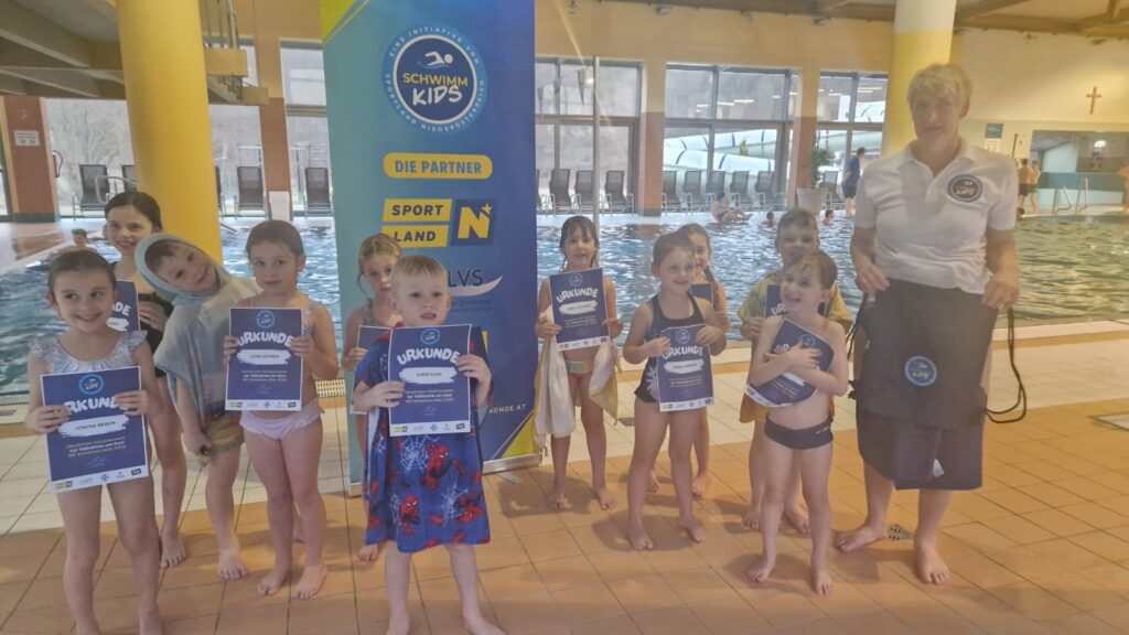 Schwimmkursabschluss der NÖ Schwimm Kids im Hallenbad Zwettl