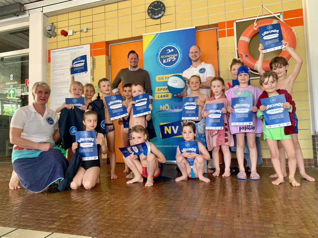 Schwimmkursabschluss der NÖ Schwimm Kids in der Badearena Krems – Gruppe 1+2