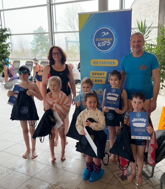 Schwimmkursabschluss der NÖ Schwimm Kids in der Aqua Nova in Wr. Neustadt
