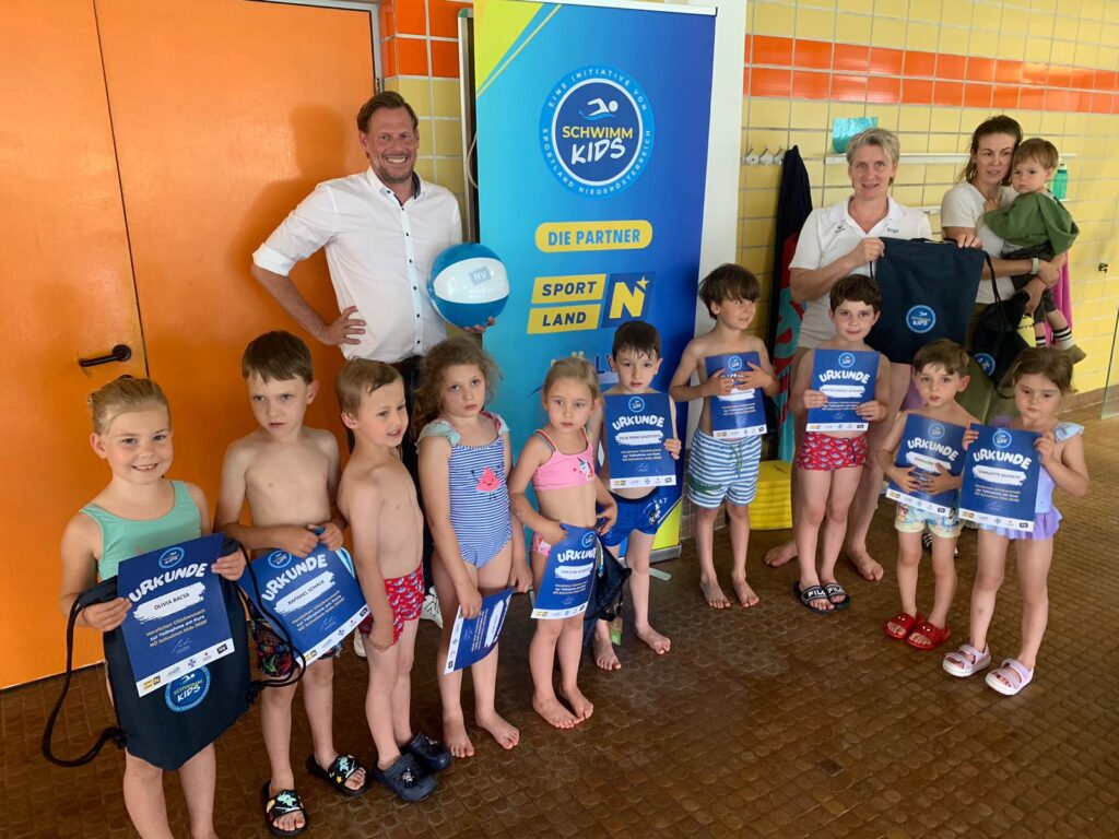 Schwimmkursabschluss der NÖ Schwimm Kids in der Badearena Krems – Gruppe 1+2
